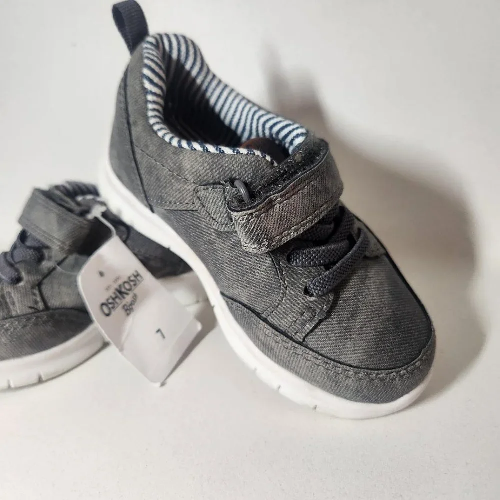NEW OshKosh B'Gosh Size 7 Toddler Velcro Sneakers Shoes Gray White  NWT
